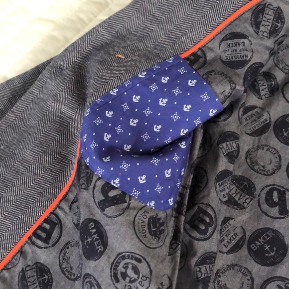 Blazer - Picture 4 of 6